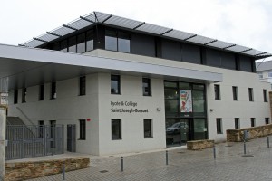 Entrée Lycée St Joseph - Bossuet LANNION Entrée Lycée St Joseph - Bossuet LANNION